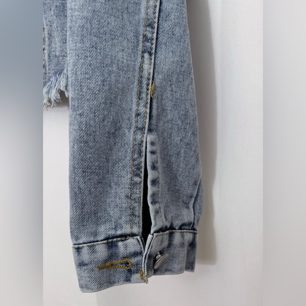 P.Cill Cropped Button Down Long Sleeve Denim Jacket Size Medium - Picture 5 of 12